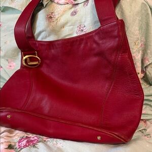 Elegant Red Leather Shoulder Bag